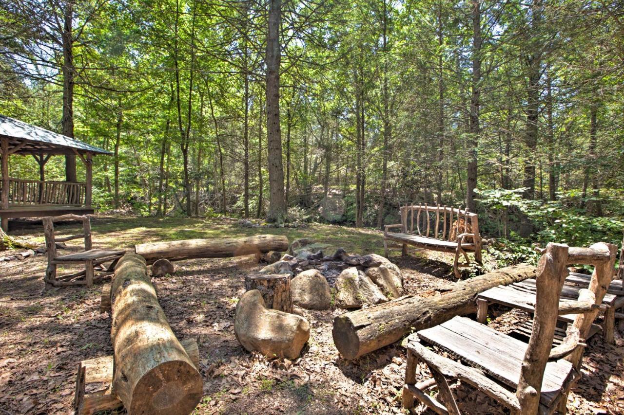 Clearwater Cabin On 10 Acres With Trout Stream! Monterey エクステリア 写真